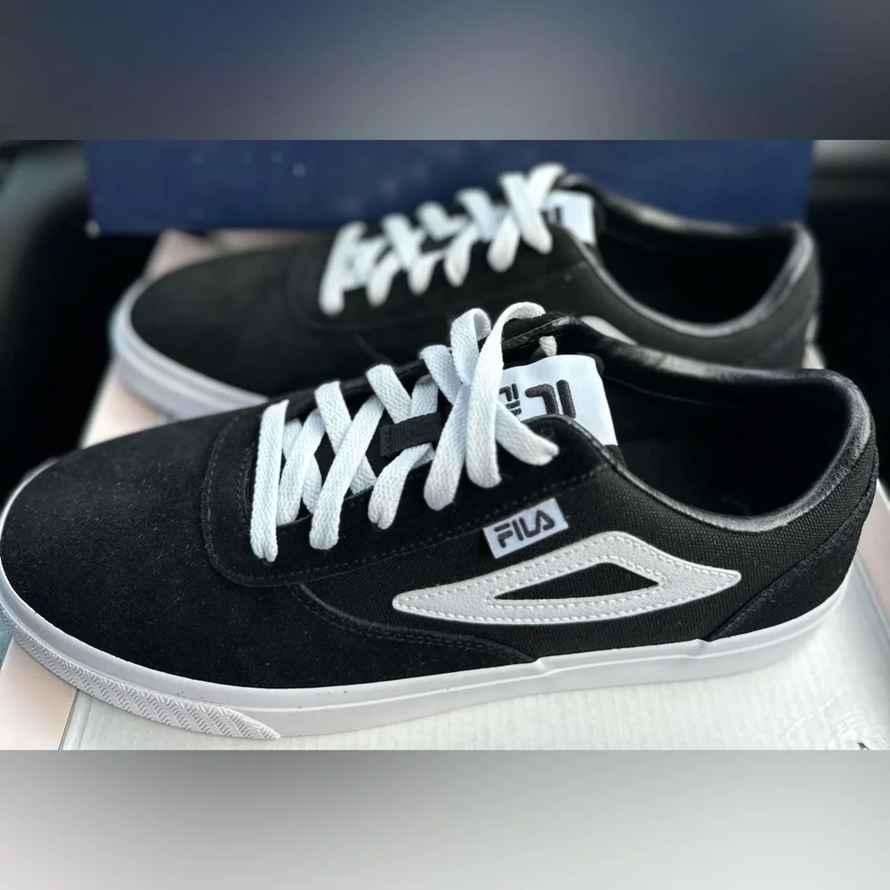 FILA Womens Boarder FX1 Black Shoes NWT and box size 11